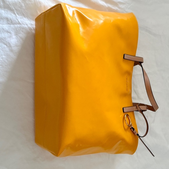 NWT Tory Burch MILO TOTE Yellow Leather Tote Bag - Picture 3 of 12